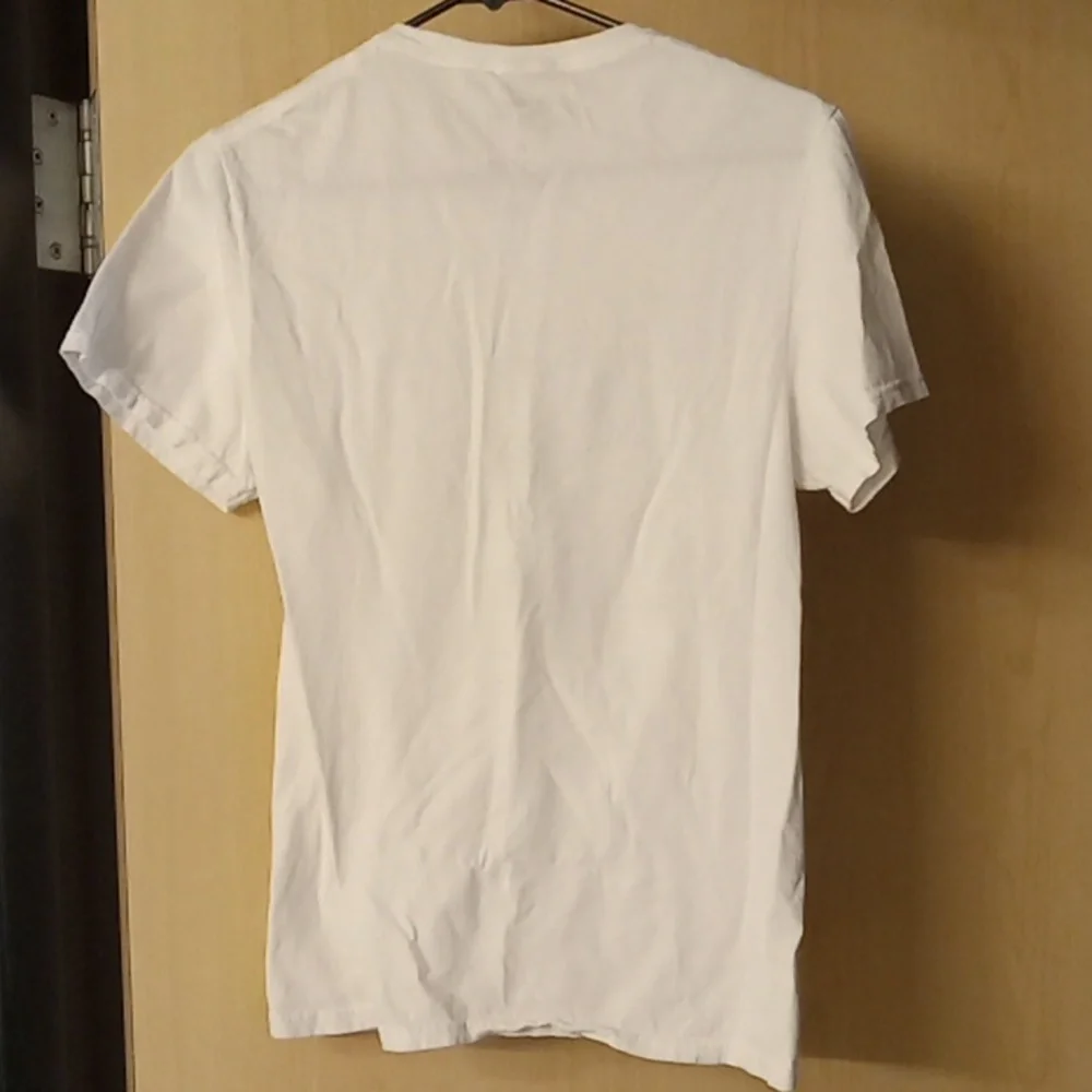 Disney Mickey Mouse and friends tee shirt - Picture 4 of 8